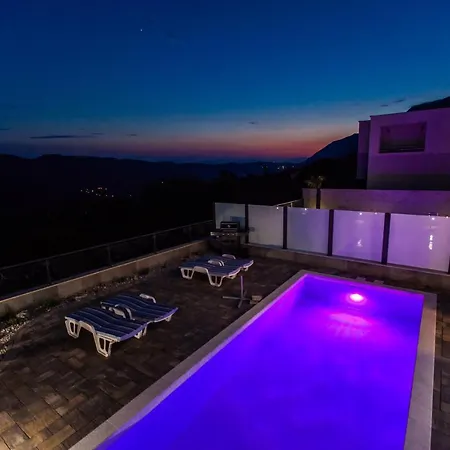 Casa vacanze De Shery 1 Antovo