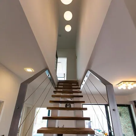 De Shery 1 Case de vacanță